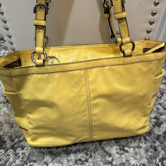 Coach Vintage East West Gallery Patent Leather Tote Bag